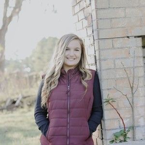 Meet your Posher, Alexia